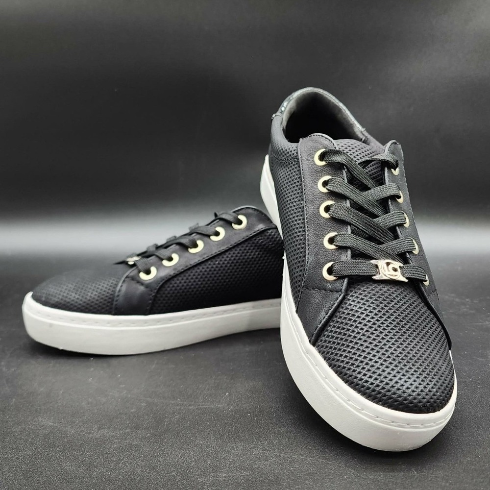Liz Claiborne Warwick Women 7.5M‎ Black Textured Lace Up Casual Sneakers
